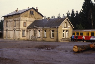 CROIX ROUGE  84-3175.jpg
